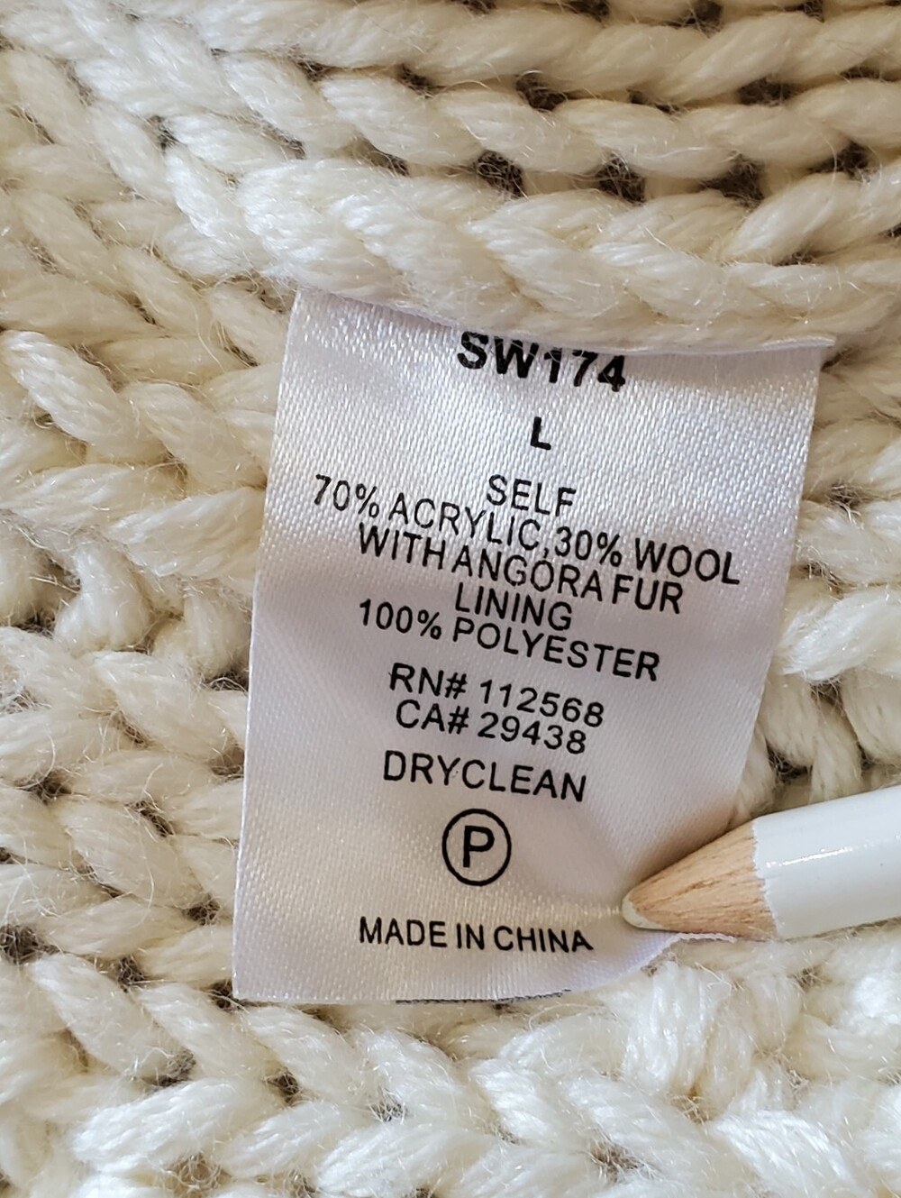 Sweet by Miss Me Angora Fur Cable Knit Hooded Sweater Vest Ivory Like New - Picture 11 of 16